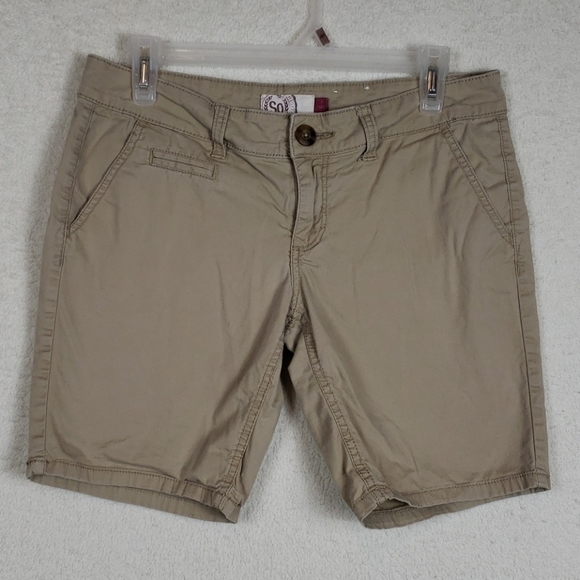 3/$15 So juniors size 7 shorts - Picture 1 of 5